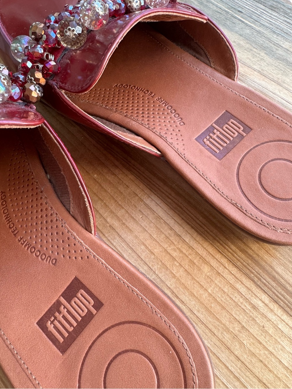 FitFlop Serene Deco Fire Red Patent Leather Embellished Mules Women’s 7.5 - Picture 5 of 7